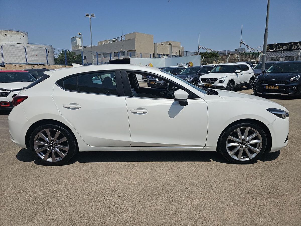 Mazda 3 с пробегом, 2019, частная рука