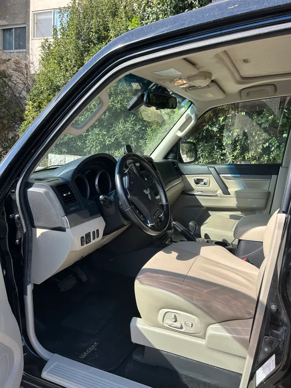 Mitsubishi Pajero 2ème main, 2018, main privée