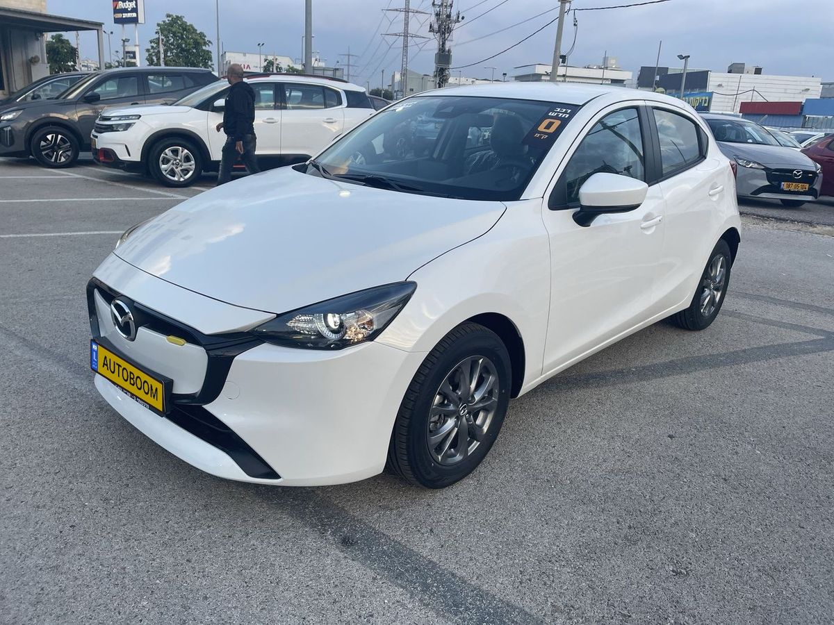 Mazda 2 nouvelle voiture, 2025