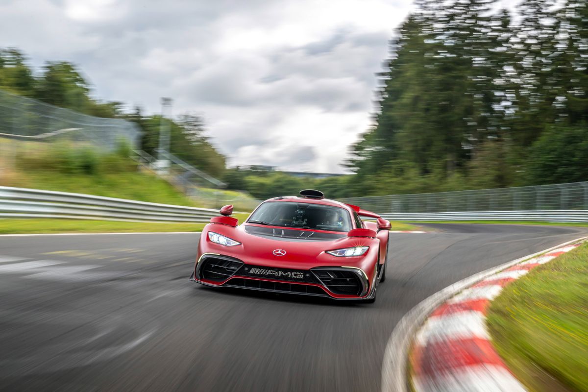 Очередной рекорд Mercedes-AMG One