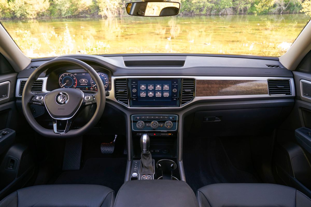 Volkswagen Atlas 2017. Front seats. SUV 5-doors, 1 generation