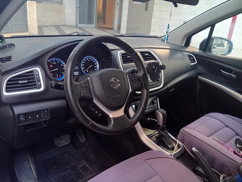 סוזוקי SX4 יד 2 רכב, 2015, פרטי