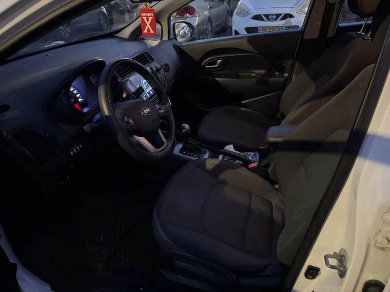 Kia Rio с пробегом, 2013, частная рука