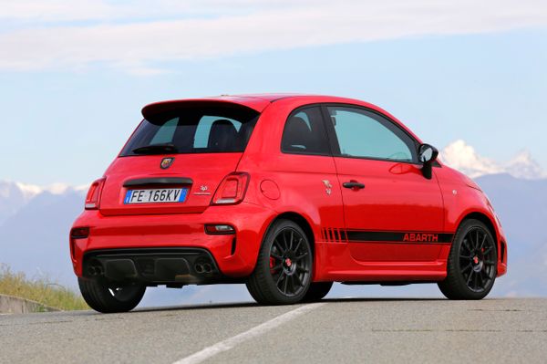 Abarth 595 2016. الهيكل، المظهر الخارجي. ميني 3 أبواب, 1 الجيل، تحديث