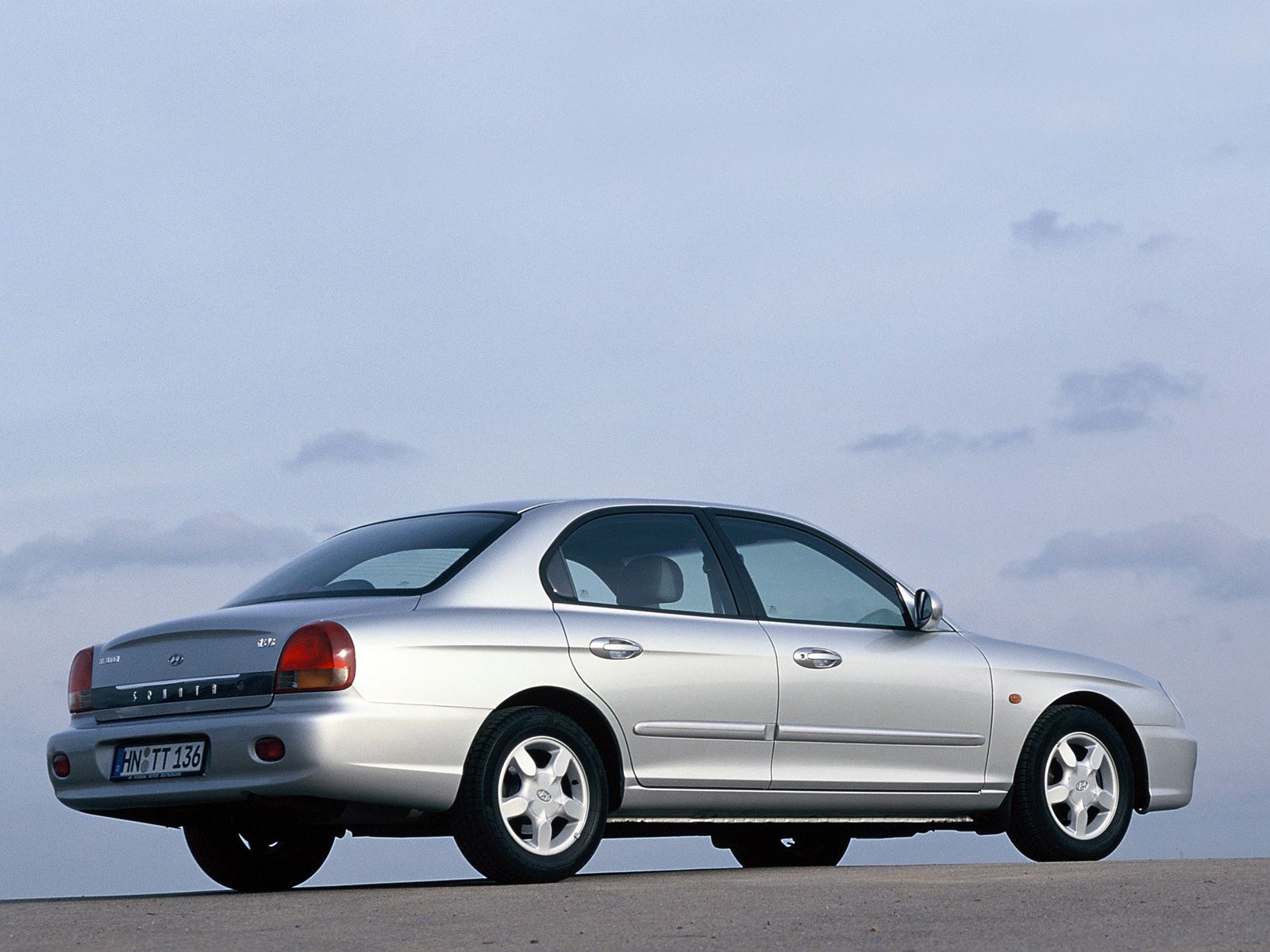 Хендэ соната 4. Hyundai Sonata EF 1998. Hyundai Sonata EF 2001. Hyundai Sonata IV (EF) 2001. Hyundai Sonata 2001 Еф.