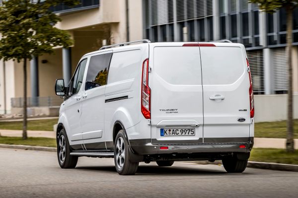 Ford Transit Custom 2017. Carrosserie, extérieur. Monospace Longue, 1 génération, restyling