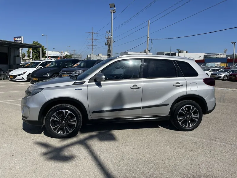 Suzuki Vitara 2nd hand, 2022, private hand