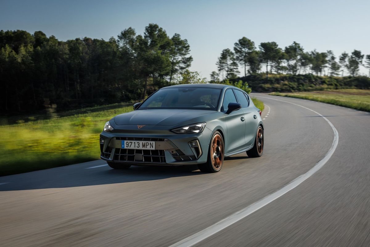 Cupra Leon 2024. Кузов, экстерьер. Хэтчбек 5 дв., 1 поколение, рестайлинг 1
