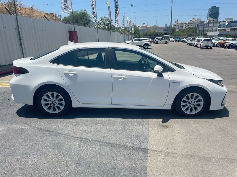 Toyota Corolla 2nd hand, 2021