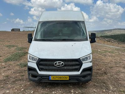 יונדאי H350 יד 2 רכב, 2018