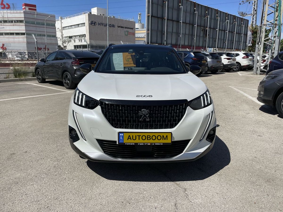 Peugeot 2008 с пробегом, 2022, частная рука