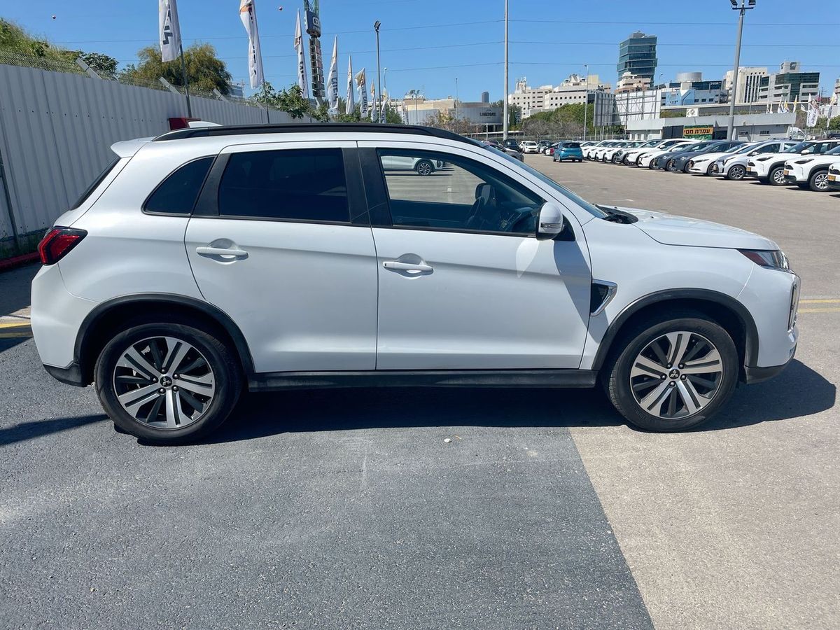 מיצובישי ASX יד 2 רכב, 2022