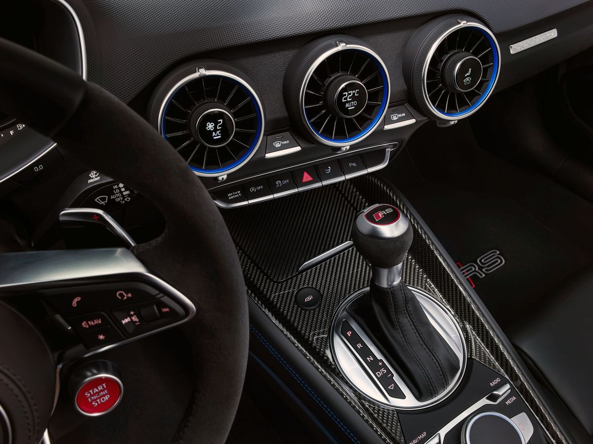 Audi TT RS 2019. Center console. Coupe, 3 generation, restyling
