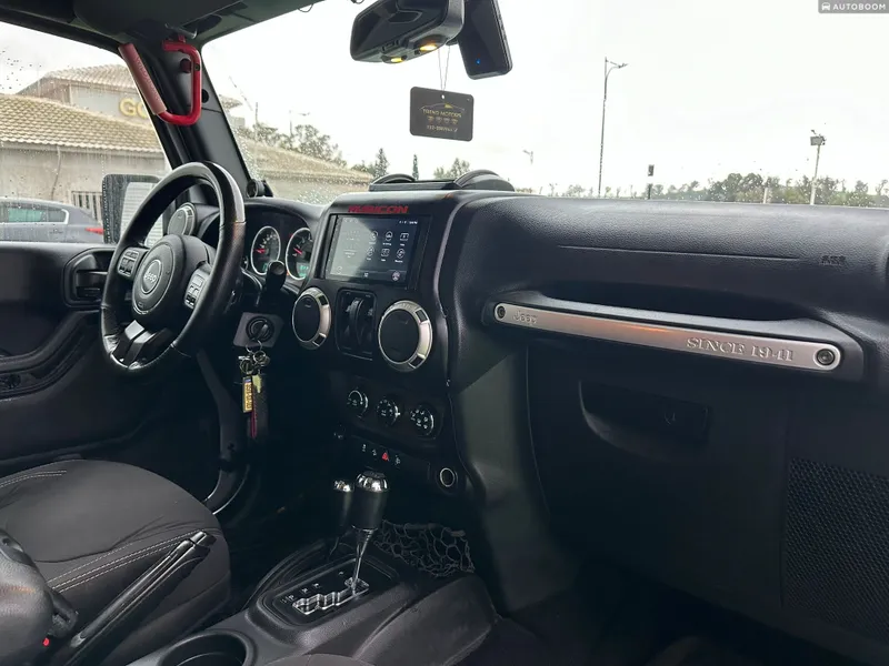Jeep Wrangler 2nd hand, 2018, private