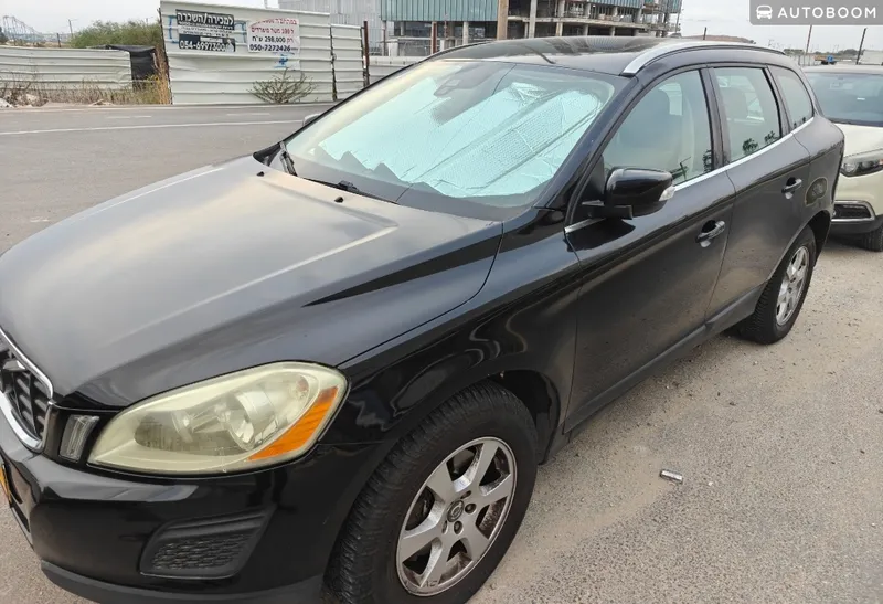 Volvo XC60 2nd hand, 2011, private