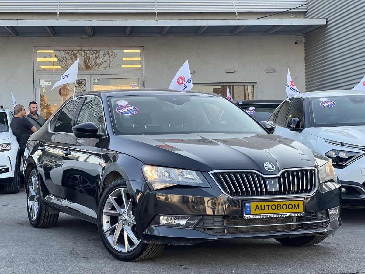 Škoda Superb 2ème main, 2018, main privée