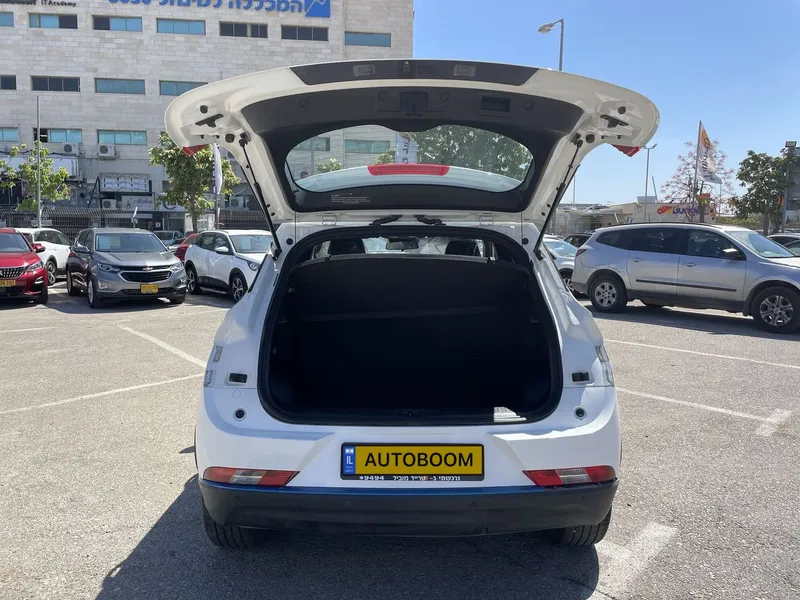 سيريس 3 EV مستعمل, 2023