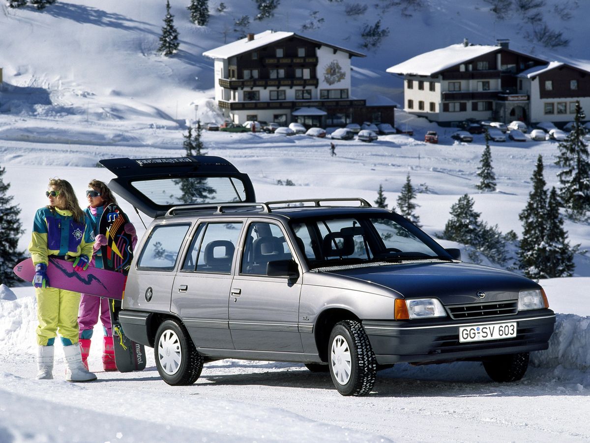 Opel Kadett 1989. Carrosserie, extérieur. Break 5-portes, 5 génération, restyling