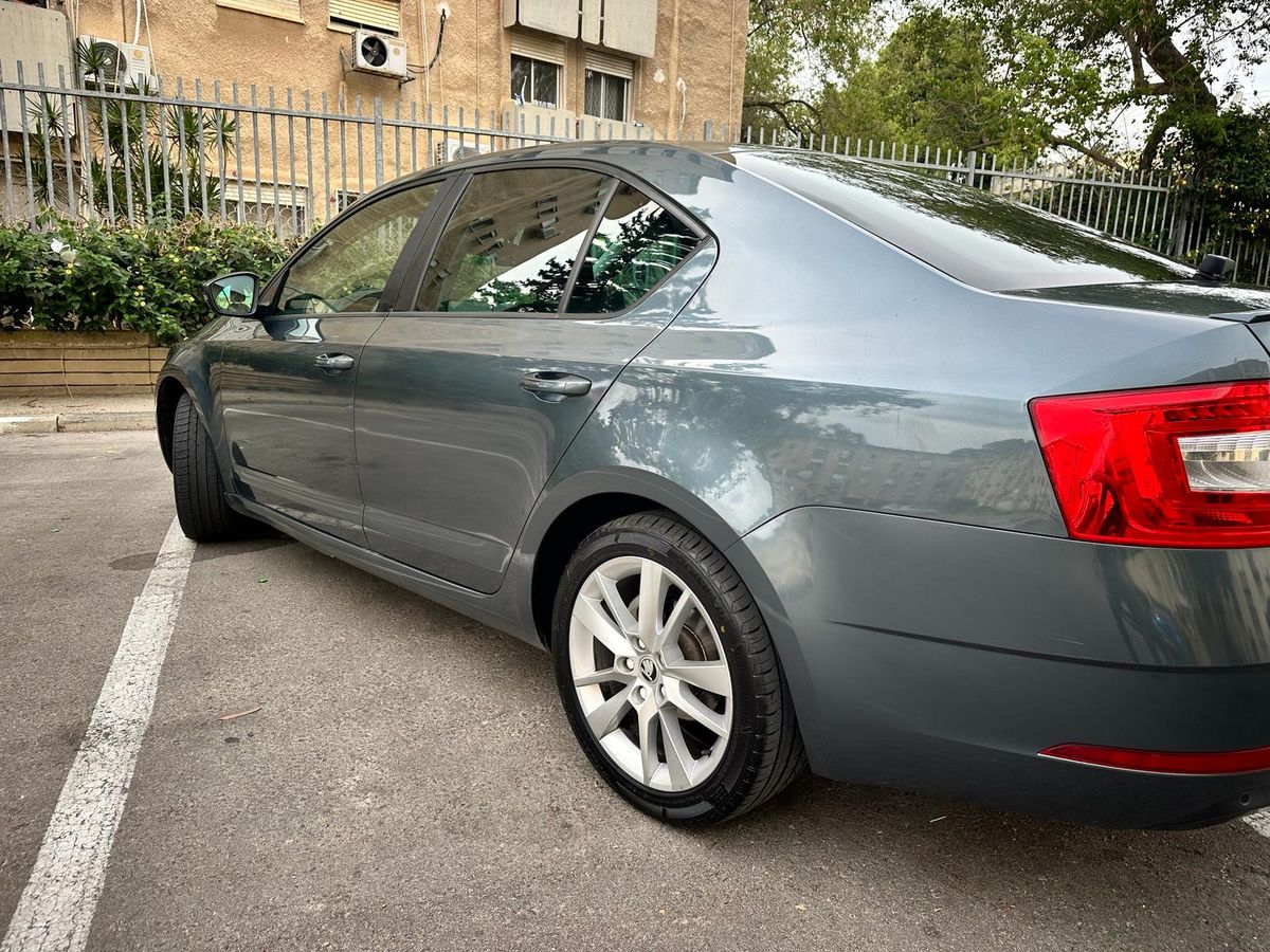 Škoda Octavia 2ème main, 2019, main privée