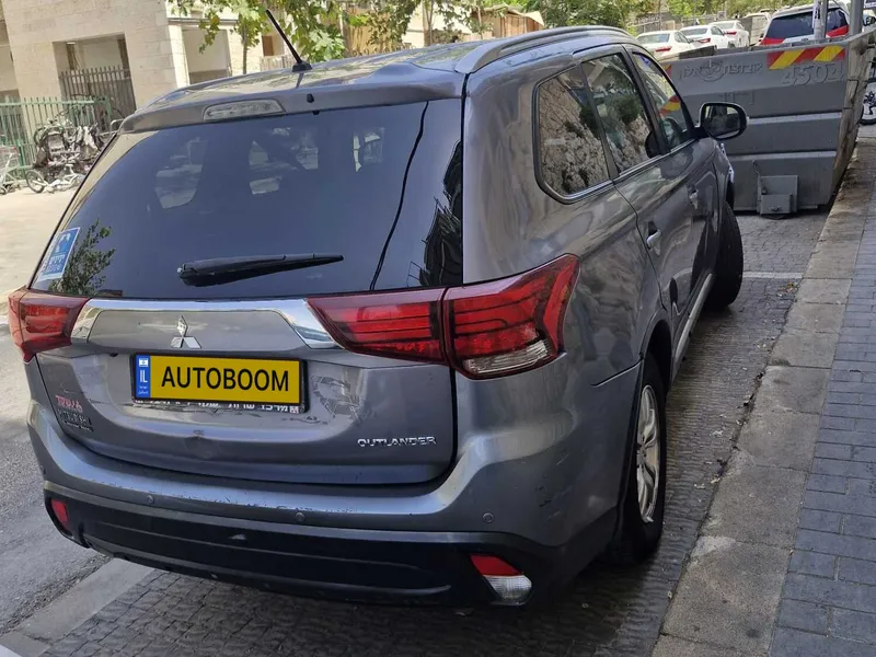מיצובישי אאוטלנדר יד 2 רכב, 2016, פרטי