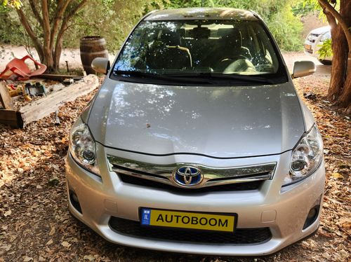 Toyota Auris 2nd hand, 2011, private hand