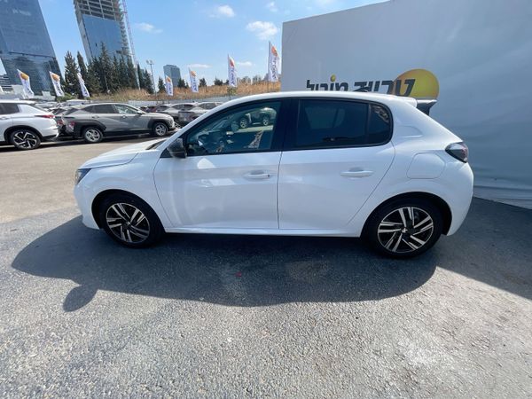 Peugeot 208 2nd hand, 2023, private hand
