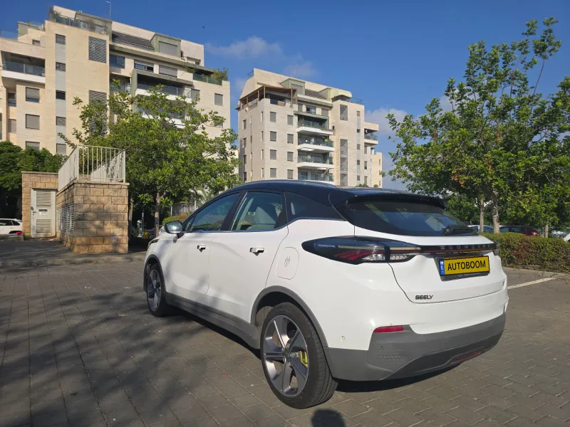 Geely Geometry C 2ème main, 2022, privée