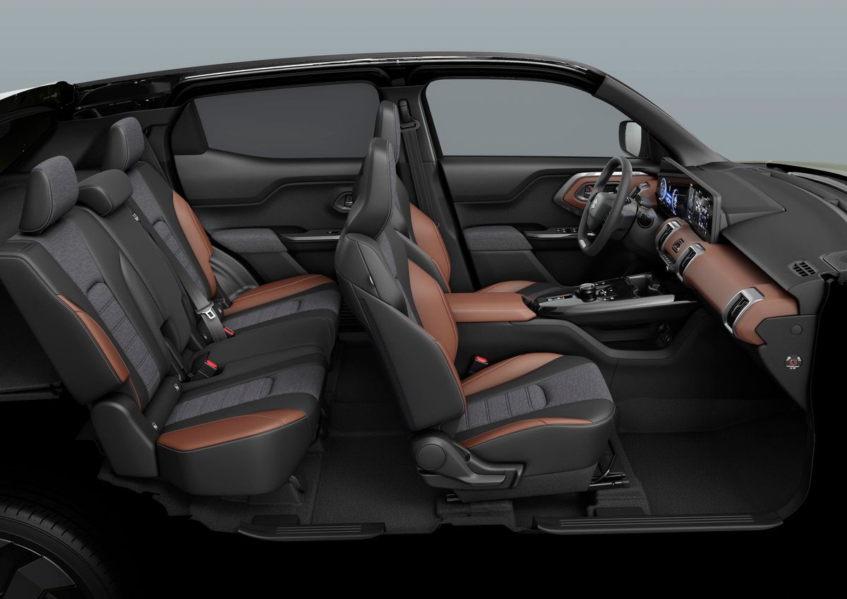 Suzuki e Vitara 2024. Салон, интерьер. Внедорожник 5 дв., 1 поколение