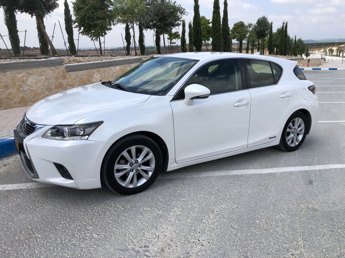 Lexus CT с пробегом, 2015, частная рука