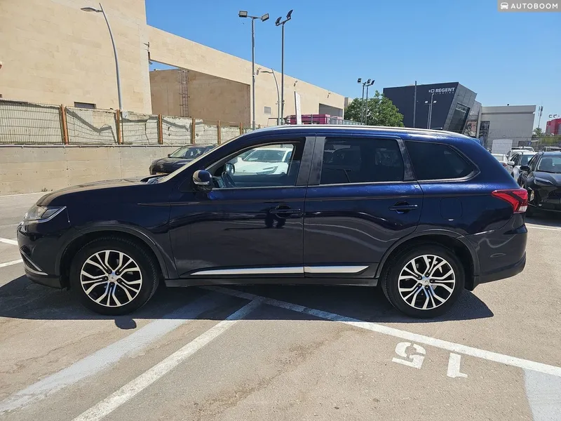 Mitsubishi Outlander 2nd hand, 2018