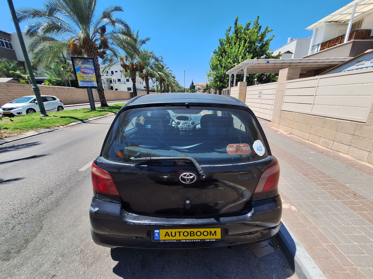 Toyota Yaris 2nd hand, 2000, private hand