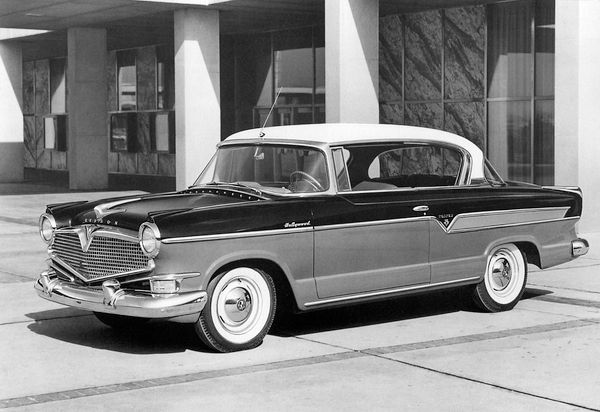 Hudson Hornet 1951. Carrosserie, extérieur. Coupé sans montants, 1 génération