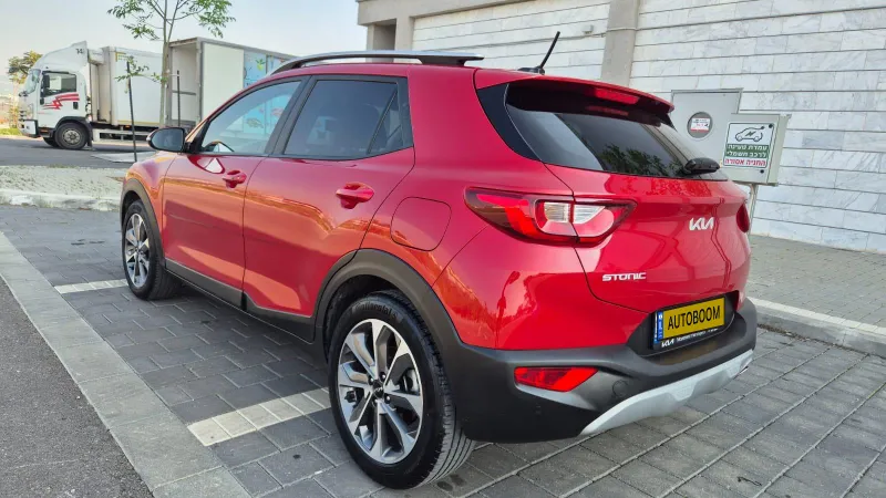 Kia Stonic с пробегом, 2023, частная рука