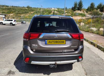 Mitsubishi Outlander 2nd hand, 2016, private hand