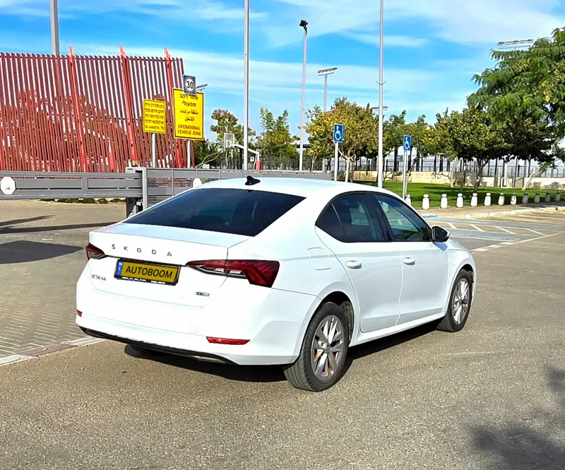 Skoda Octavia с пробегом, 2021