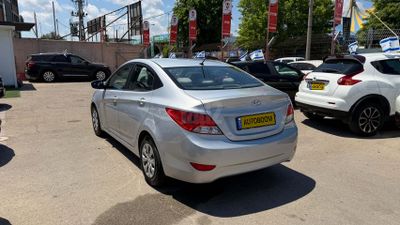 Hyundai i25, 2016, photo