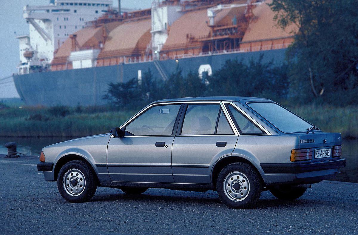 פורד אסקורט ‏1980. מרכב, צורה. מיני 5 דלתות, 3 דור