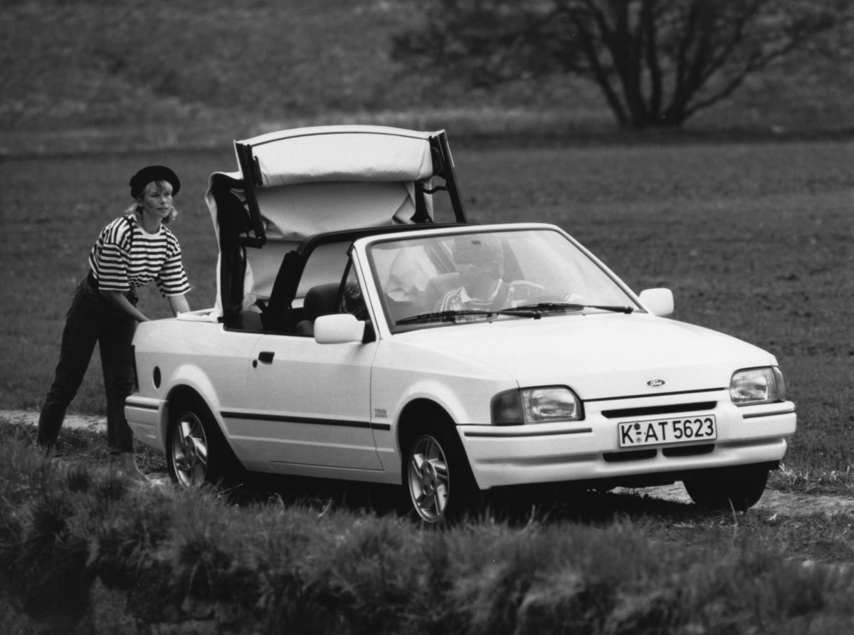 פורד אסקורט ‏1986. מרכב, צורה. קבריולט, 4 דור