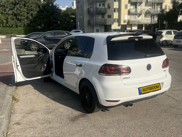 Volkswagen Golf 2nd hand, 2011, private hand