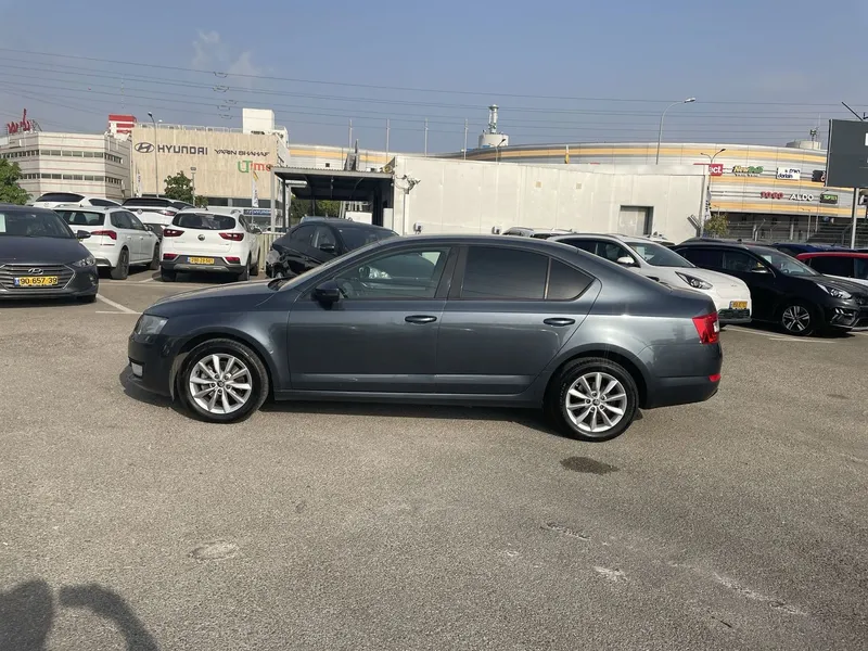 Škoda Octavia 2ème main, 2017, main privée