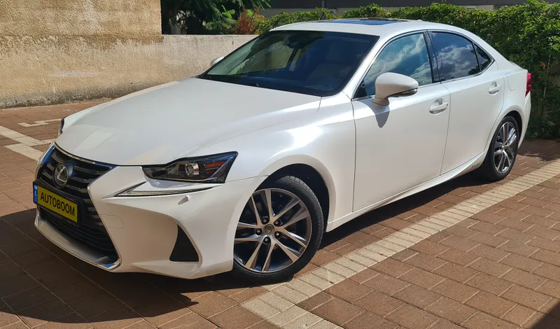 Lexus IS с пробегом, 2019, частная рука