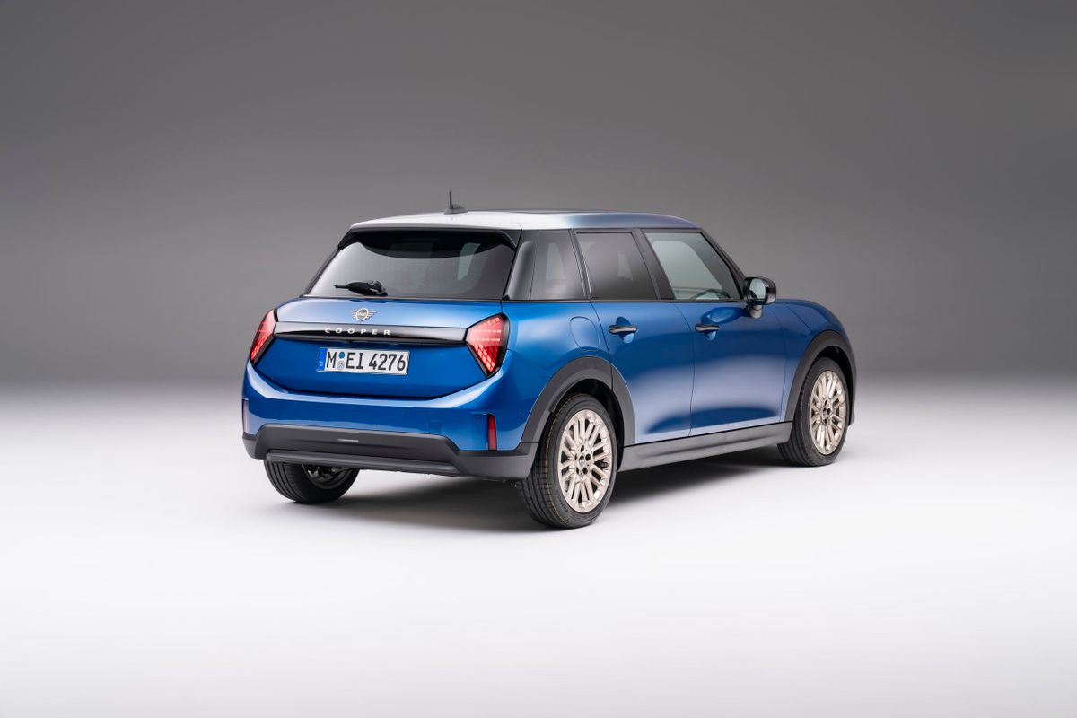 MINI Hatch 2023. Кузов, экстерьер. Мини 5 дверей, 4 поколение