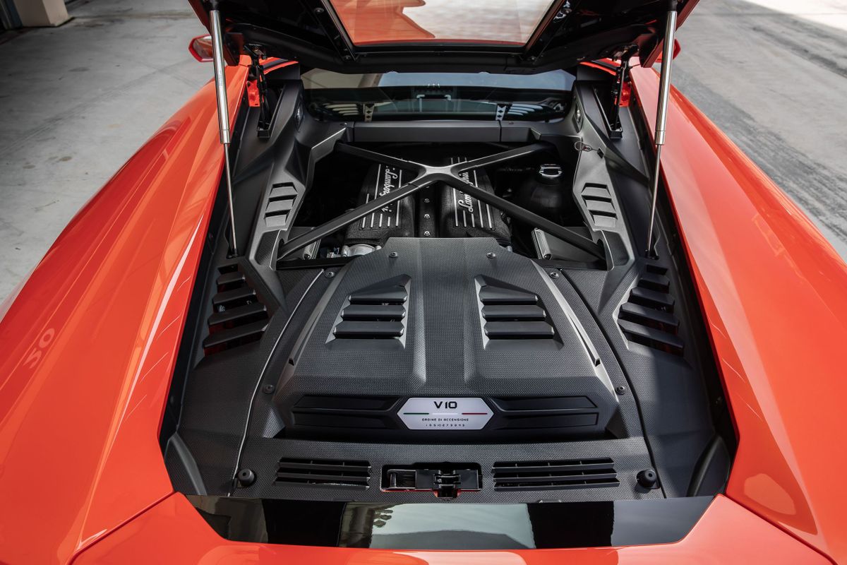 Ламборгини Хуракан 2019. Двигатель. Купе, 1 поколение, рестайлинг