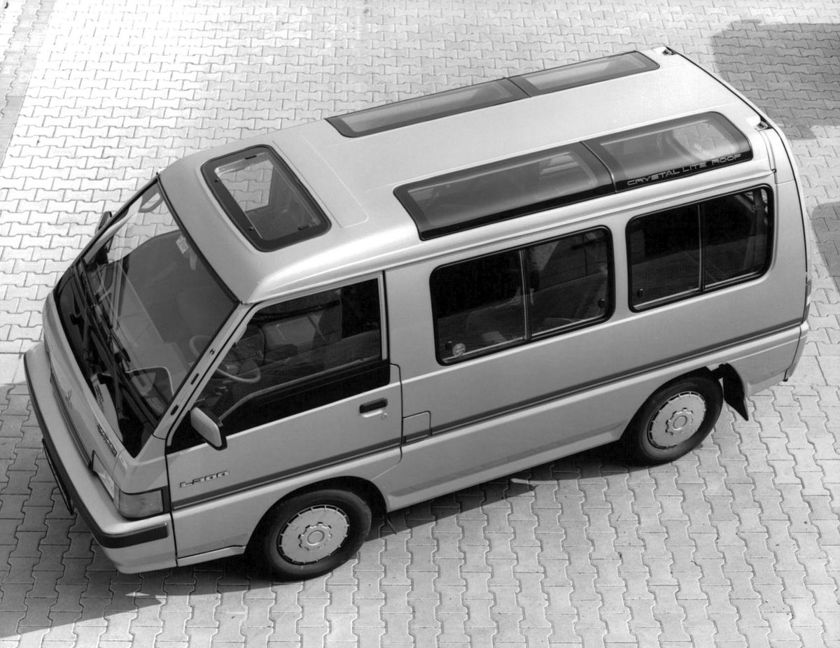 ميتسوبيشي L300 1987. الهيكل، المظهر الخارجي. ميني فان, 2 الجيل
