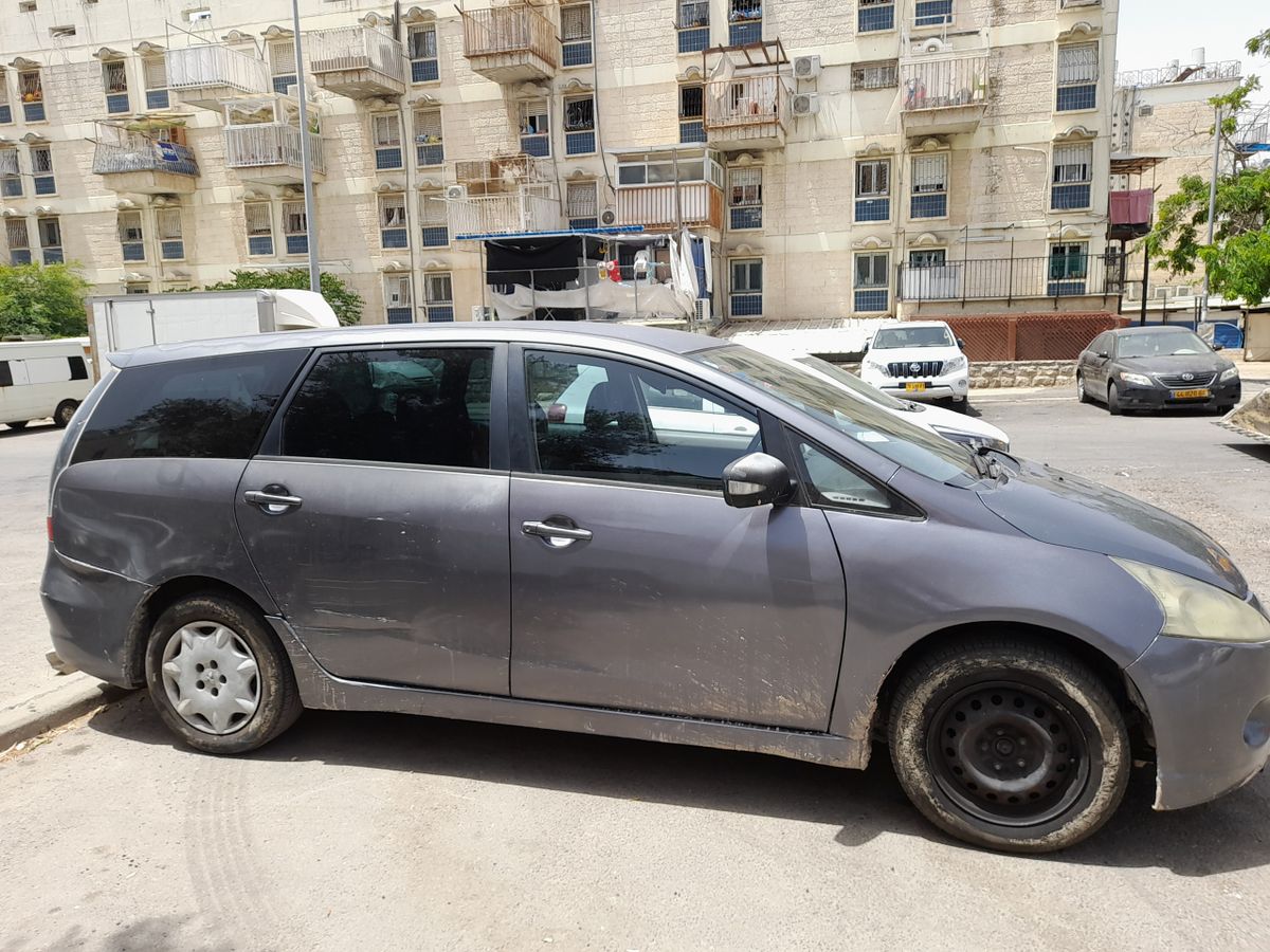 Mitsubishi Grandis 2ème main, 2008, main privée