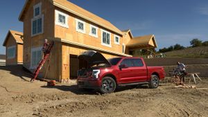 فورد F-150 لاينينغ ‏2022. الهيكل، المظهر الخارجي. بيكاب دبل كبين, 1 الجيل