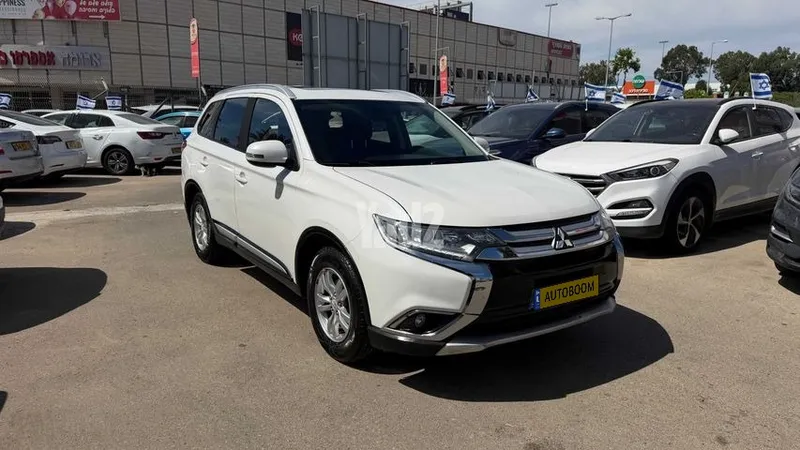 Mitsubishi Outlander 2nd hand, 2016