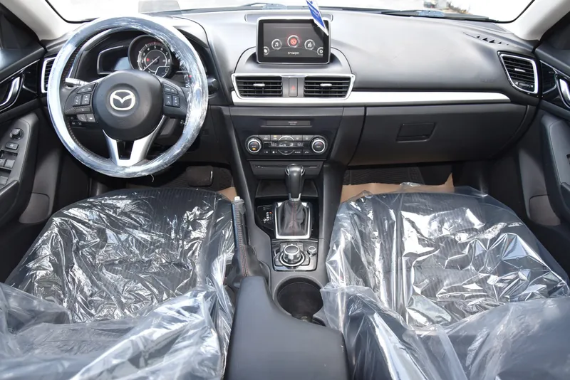 Mazda 3 2nd hand, 2015