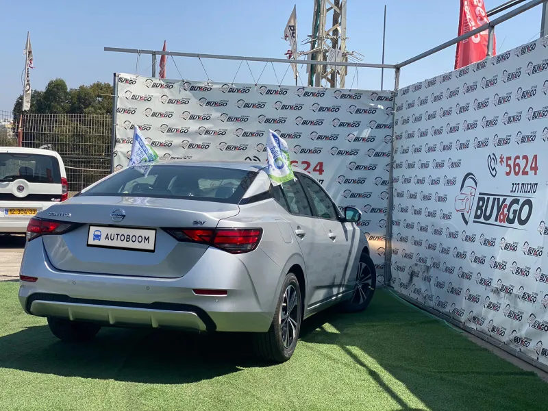 Nissan Sentra new car, 2021