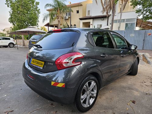 Peugeot 208 2nd hand, 2013, private hand